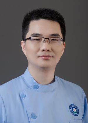 王辉	