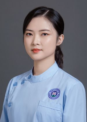 黄春薇