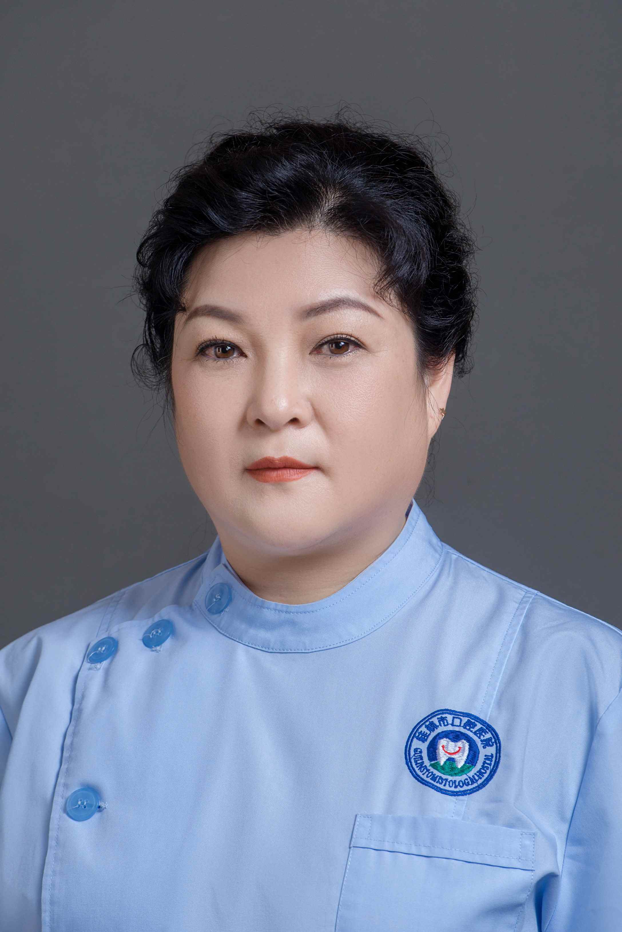 王波